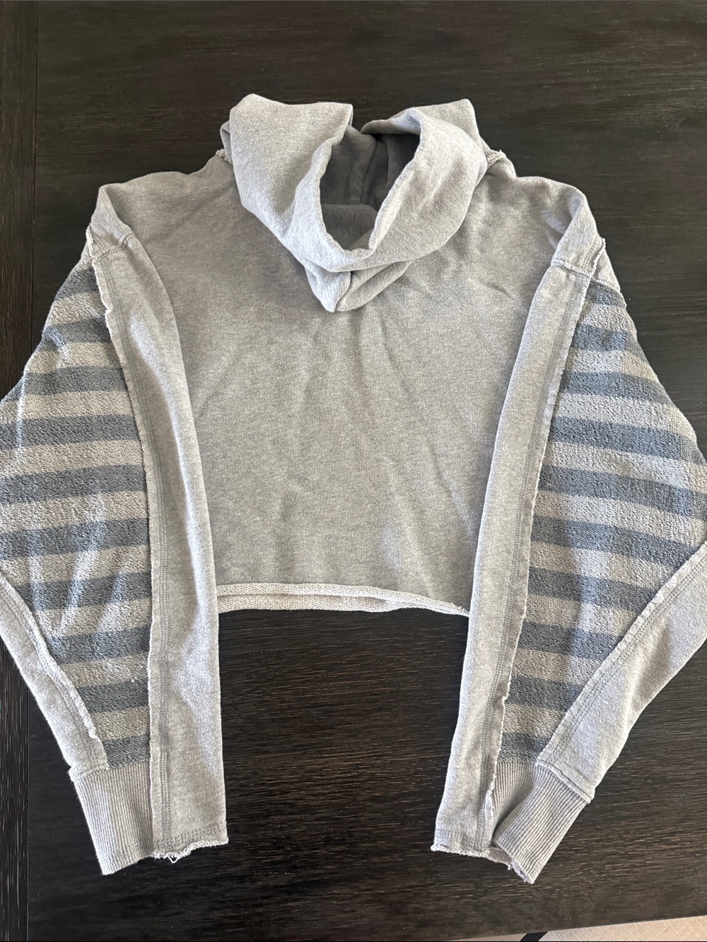 Free People Movement Light Gray Cropped Hoodie with Navy Botanical Graphic sz S - Picture 4 of 4